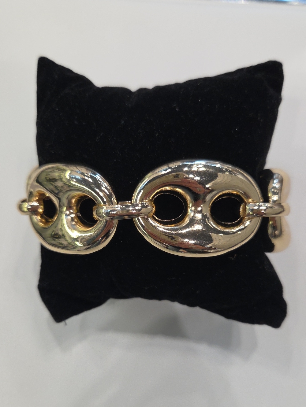 Janis Savitt Gold Oval Link Bracelet (large  link)